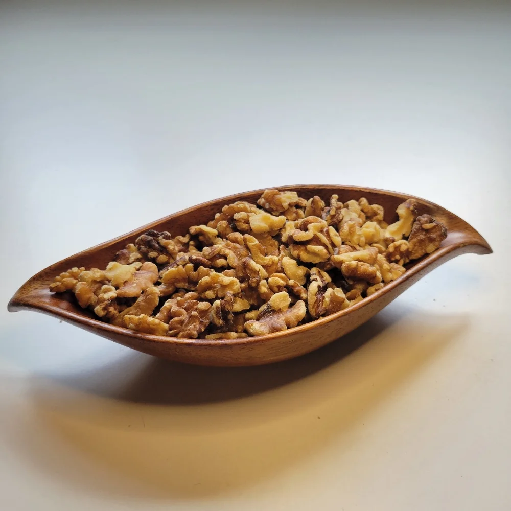 VTG MCM Orobilt Monkey Pod Leaf Shape Salad Snack Fruit Nut Snack Bowl 11x4.5x2